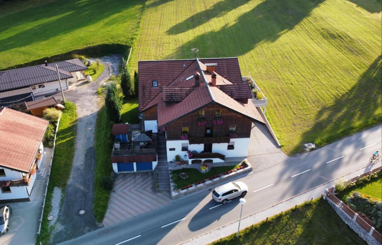 Ferienwohnung Neuheim Niederau Exterior photo